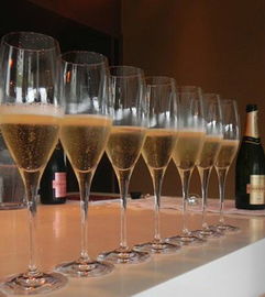 LVMH集团2014年酒类销售收入近40亿欧元